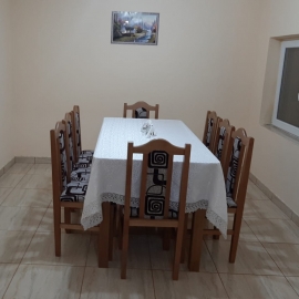 MM37 Set masă + 8 scaune